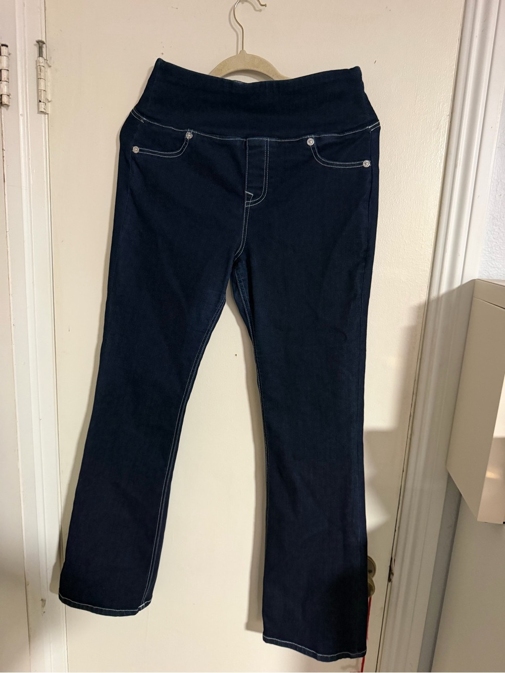 Women’s Dark Blue Maternity/Stretch Jeans